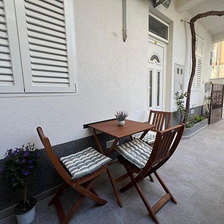 Story Apartment Baska Voda Luaran gambar