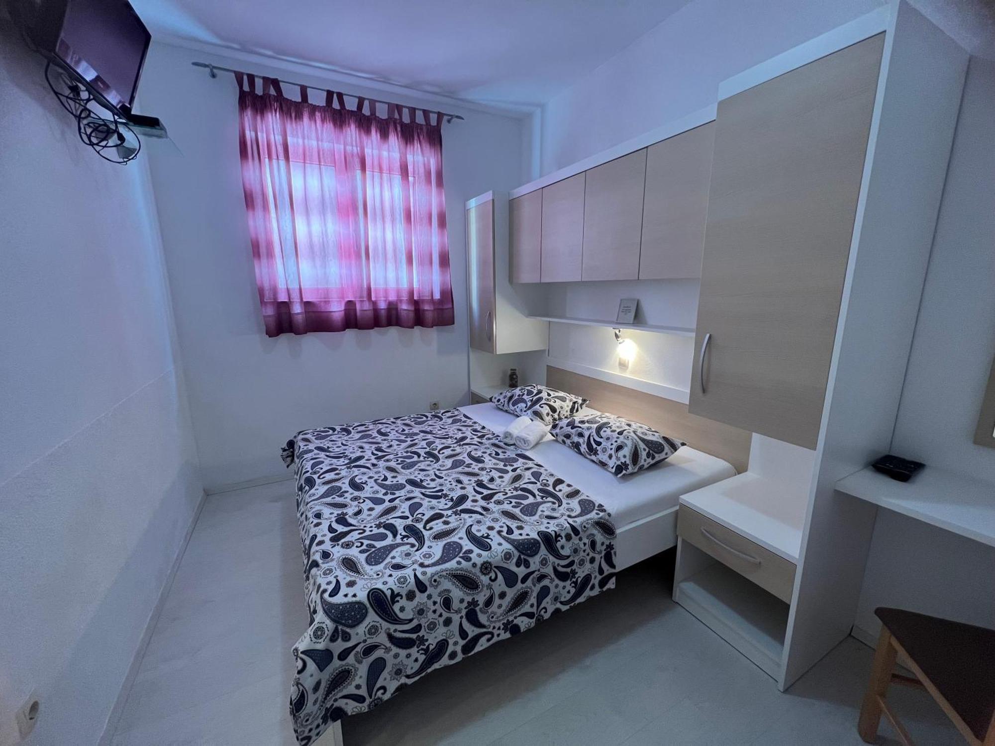 Story Apartment Baska Voda Luaran gambar