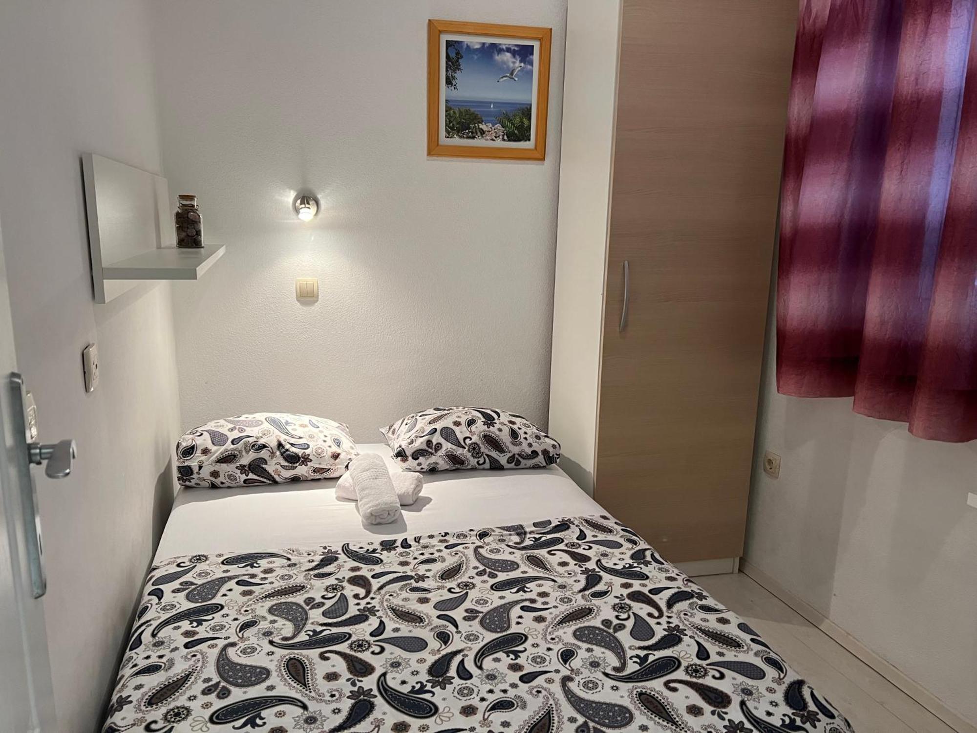 Story Apartment Baska Voda Luaran gambar